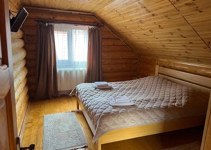 Smerekovyi Dvir