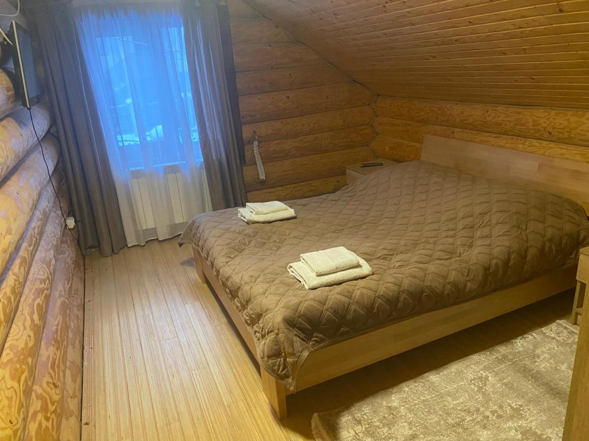 Smerekovyi Dvir * Поляна