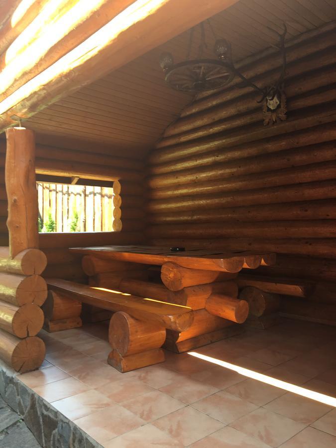 Будинок відпочинку Smerekovyi Dvir *